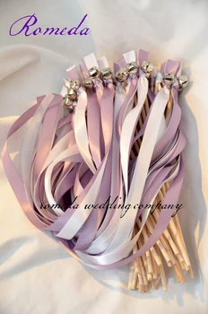 (50 бр. /много), Светло лилаво + бели ленти пръчки Сватба лента пръчки с камбана