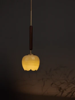 Китайските Класически Постмодернистские Висящи осветителни тела от меден дърво LED E27 Нефритовое стъкло Художествена Декоративна Подвесная лампа Спалня, Кабинет Стълбище Бар-часова рецепция
